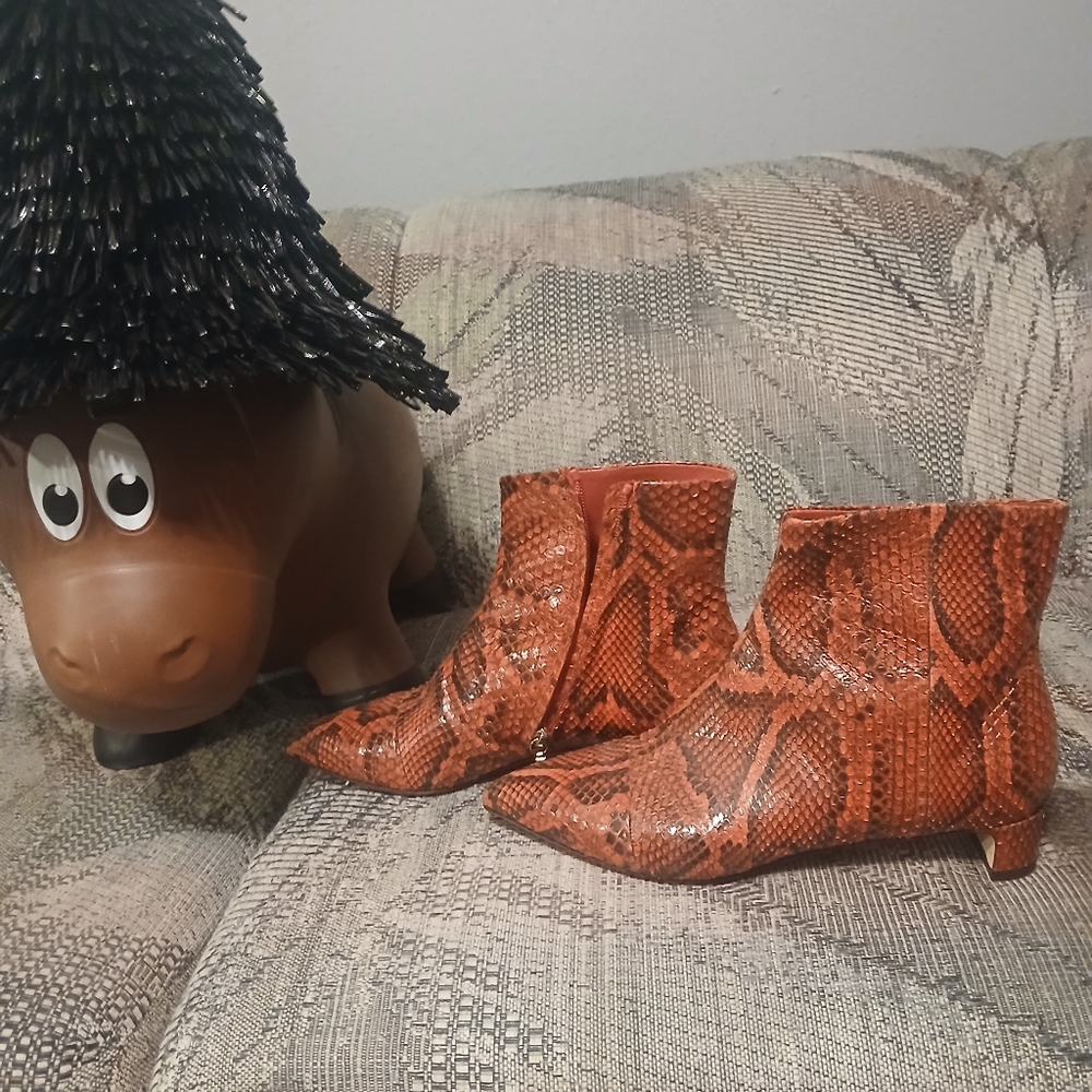 Dolce and gabbana red snakeskin boots size 39 and half